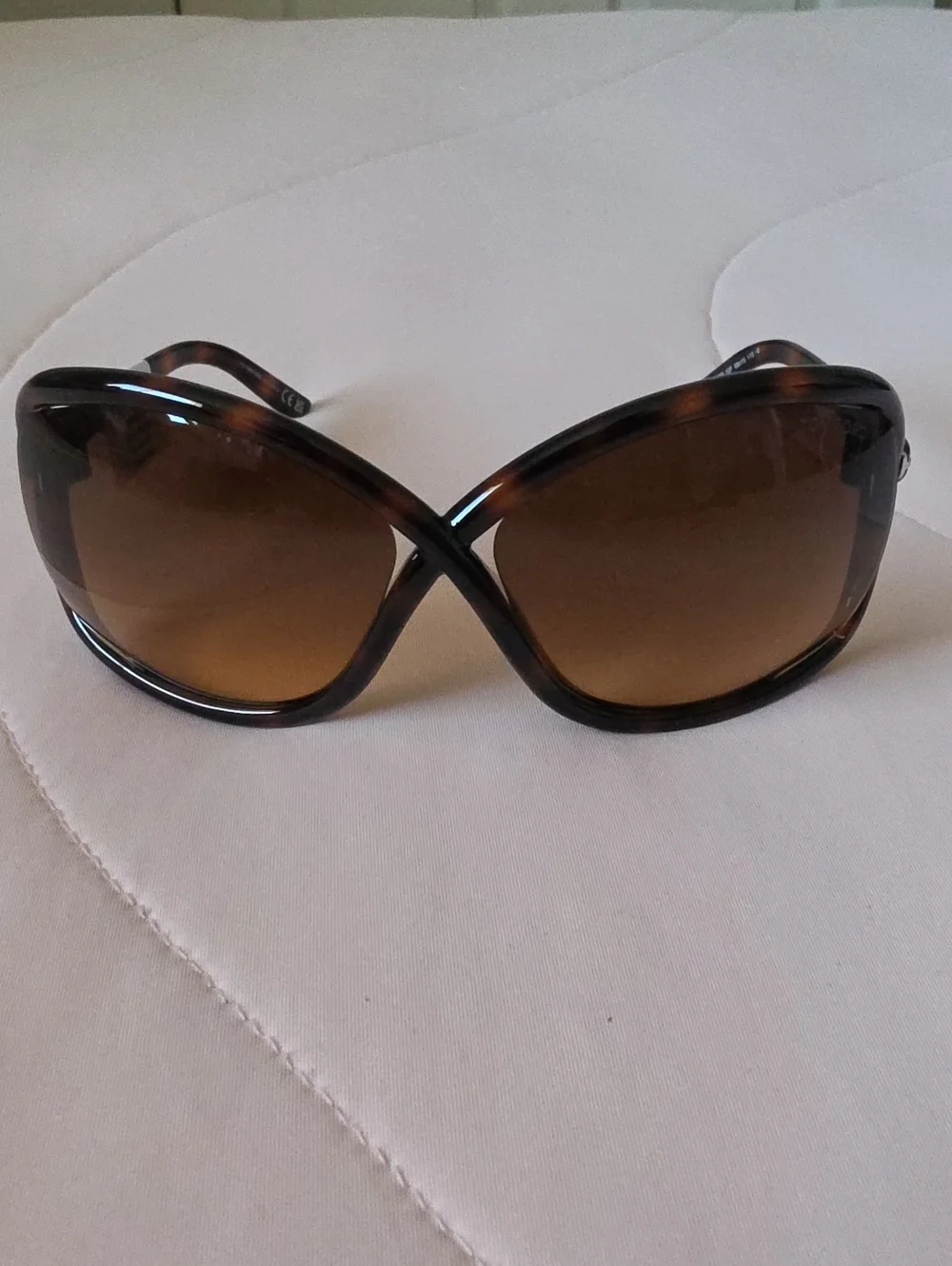 Tom Ford Bettina TF 1068 Sunglasses, New With Box